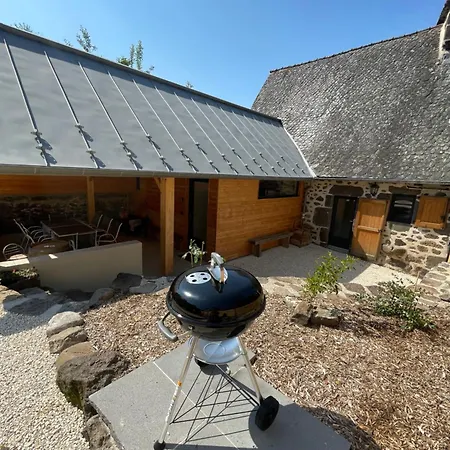 Maison De Caractere Renovee Avec Terrain De Petanque *