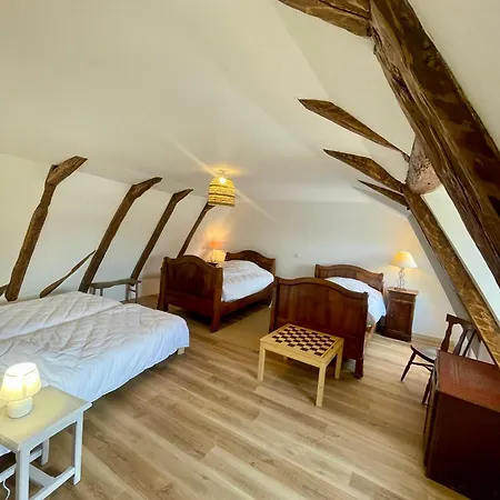 Maison De Caractere Renovee Avec Terrain De Petanque Semesterbostad *