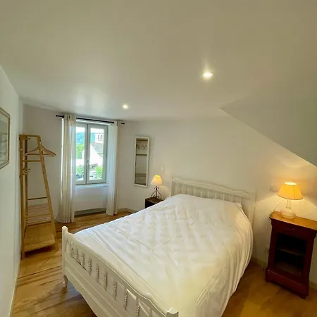 Maison De Caractere Renovee Avec Terrain De Petanque Saint-Cirgues-de-Jordanne