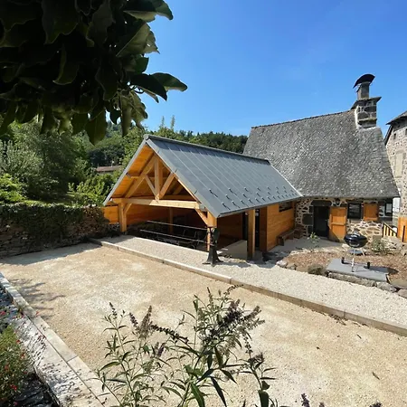 Maison De Caractere Renovee Avec Terrain De Petanque
